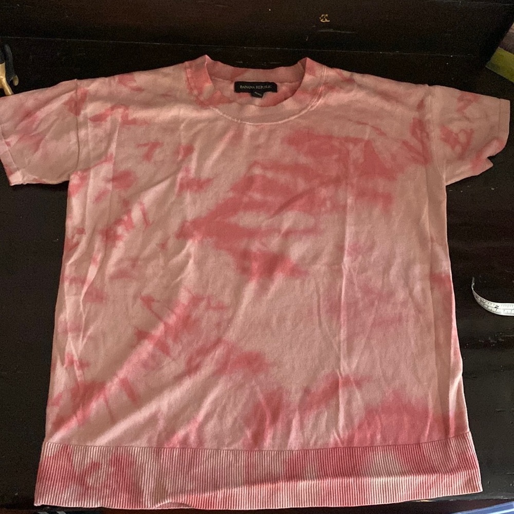Banana Republic tie dye SS crewneck sweater